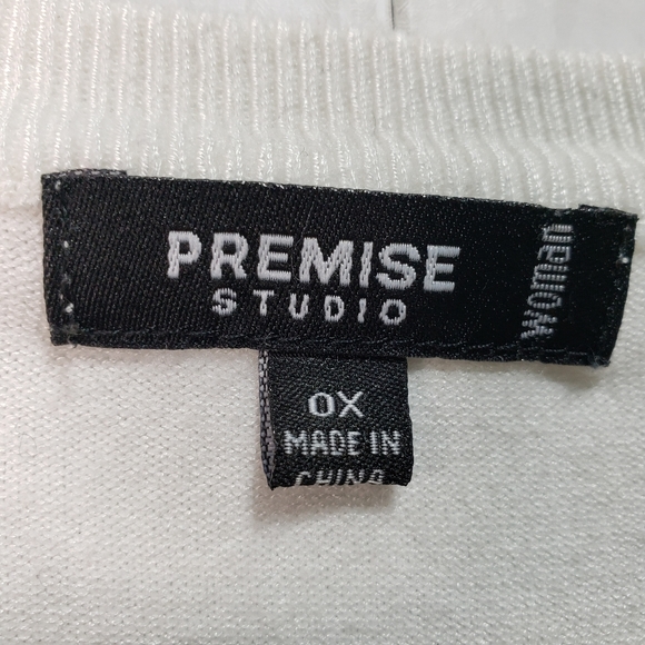 Premise Studio Ivory Lace Cardigan Button Front - Picture 2 of 4